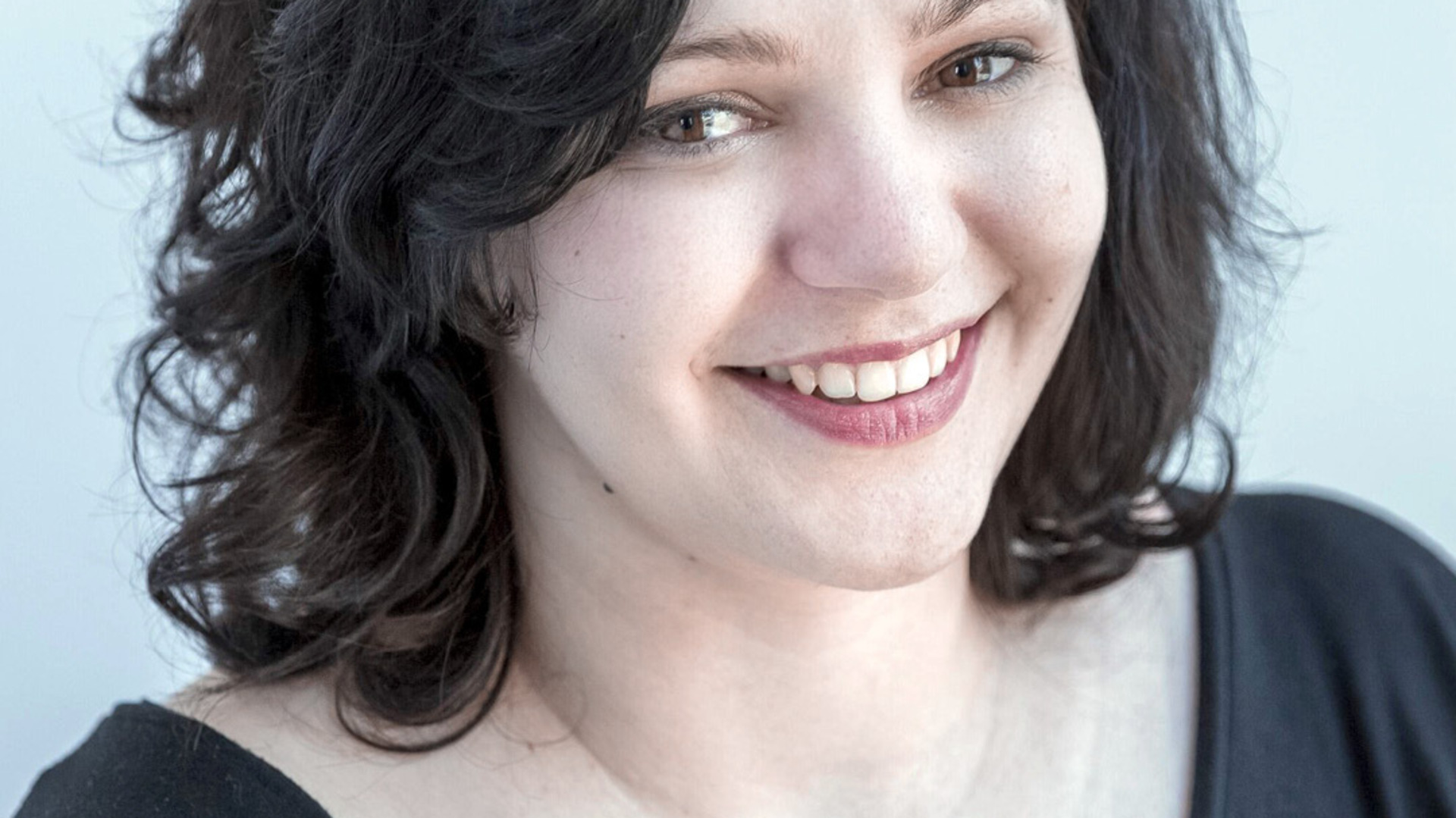 Employee testimonials: images for web use 