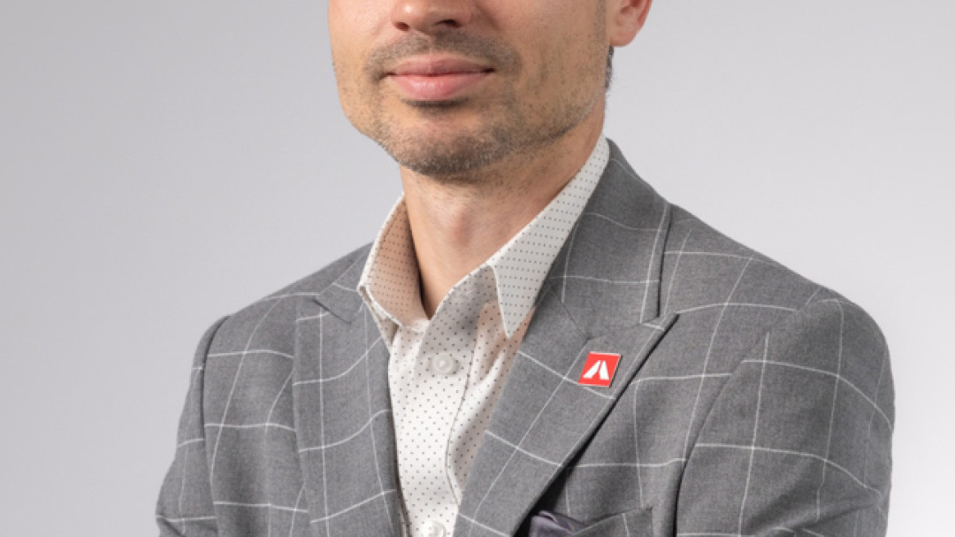 Employee testimonials: images for web use 