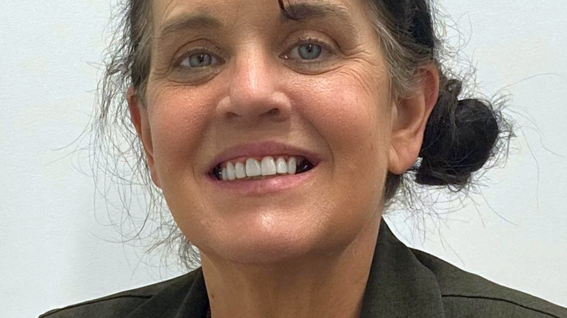 Employee testimonials: images for web use 