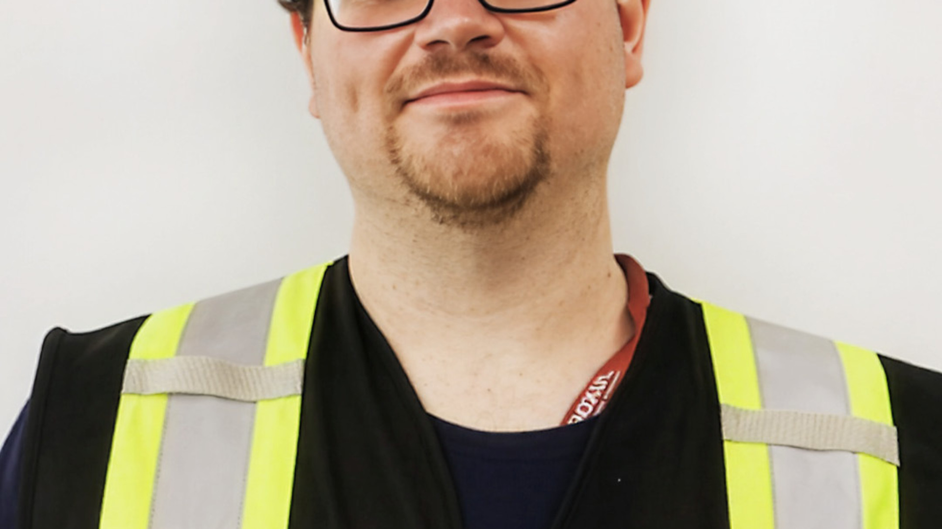 Employee testimonials: images for web use 